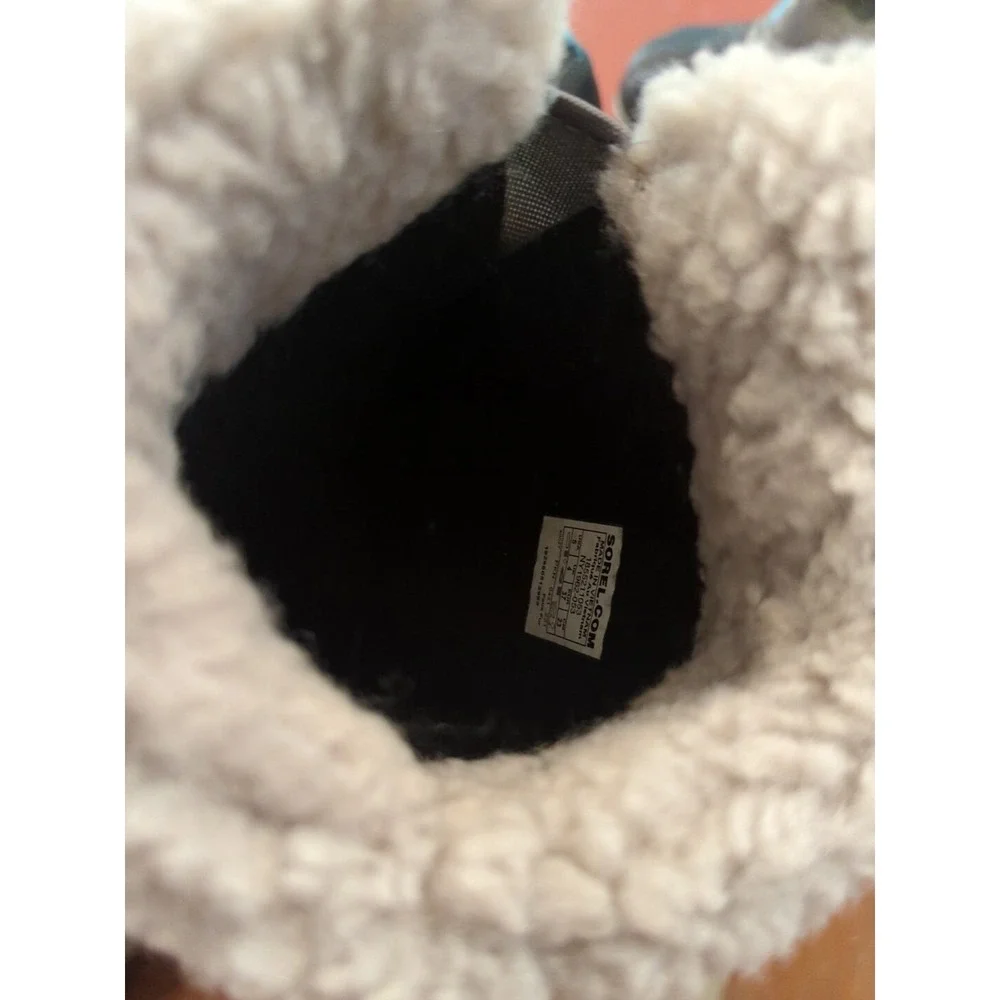 Sorel Women Gray and Black Waterproof Winter Snow Boots US Size 5‎
